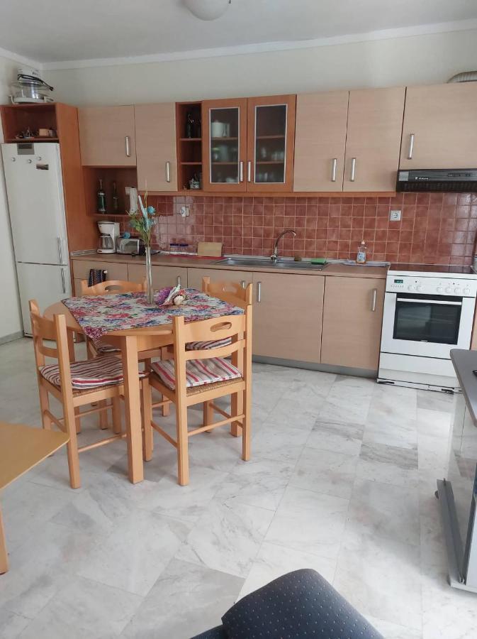 Luminosa Village Apartment Nea Iraklitsa Bagian luar foto
